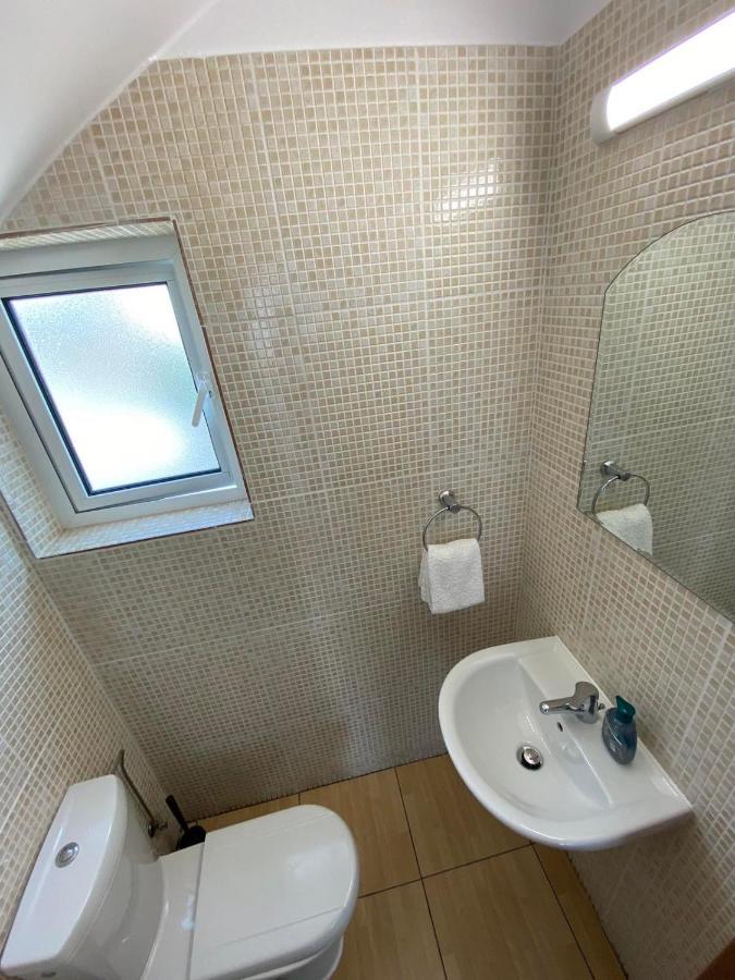 Villa Diana - 200 Meters From Kapparis, Fireman'S Beach Paralimni Exterior photo